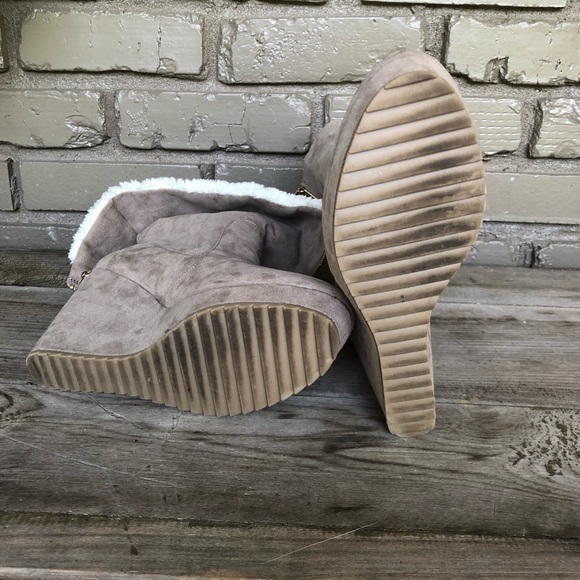 Juicy Couture Wedge Boots - Picture 3 of 3